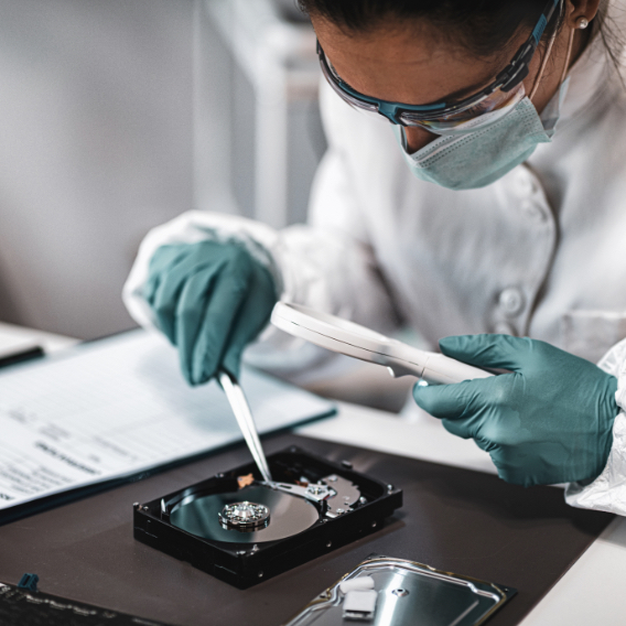 Zdjęcie na okładce dla Odzyskiwanie danych Kraków, laboratorium odzyskiwania
